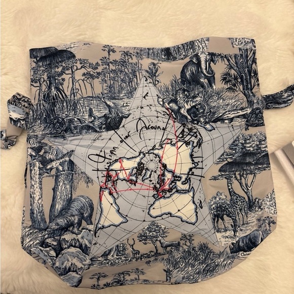 Authentic Dior Beauty Drawstring Bag - Picture 4 of 4